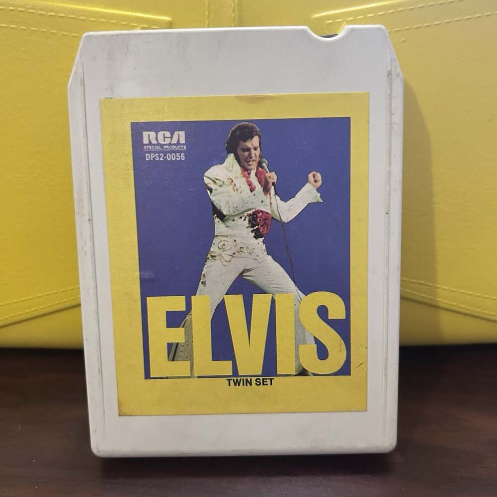 Vintage 1973 Elvis Presley Twin Set 8-Track RCA Hound Dog Jailhouse Rock